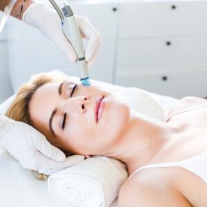 BEAUTY RAINBOW | Δελφών - 1 Δερμοαπόξεσης Προσώπου με Διαμάντι  & 1 Ολοκληρωμένο Βαθύ Καθαρισμό Προσώπου (συνολικής διάρκειας 90')!