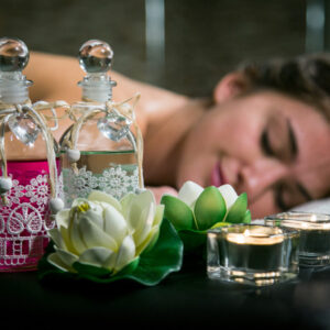 LUXURY LIVING SPA| Τσιμισκή - Deep Tissue Massage & Scrub Σώματος & Περιποίηση Προσώπου για 1 Άτομο (διάρκειας 110')!