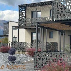 THE ROOMS POZAR | Λουτρά Πόζαρ - 1 Διανυκτέρευση 2 ατόμων σε Deluxe Δίκλινο Δωμάτιο με Παραδοσιακό Πρωϊνό για διαμονή Παρασκευή ή Σάββατο!